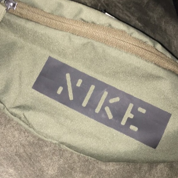 Nike sidebag - Picture 1 of 3